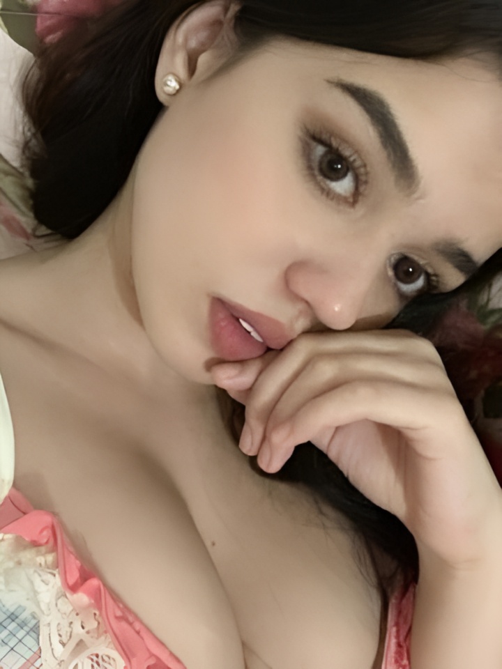 Моника привлекальеная девушка из Рубцовска цена от 10000 руб