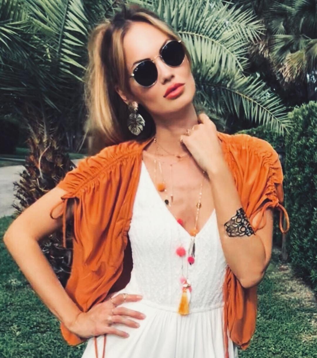 Ольга привлекальеная девушка из Рубцовска цена от 3000 руб