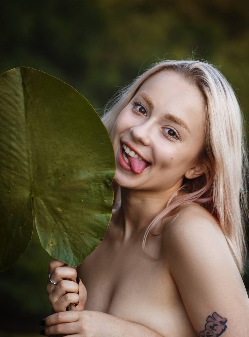 Аринка привлекальеная девушка из Рубцовска цена от 7000 руб