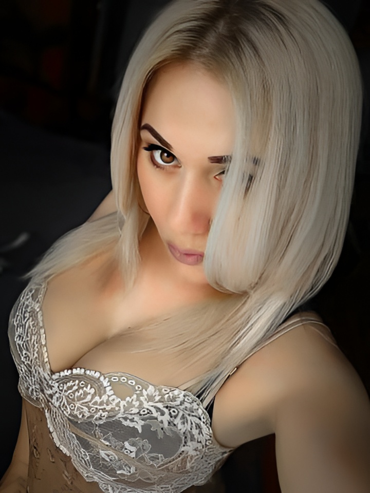 Индивидуалка Рената, доступна для личного знакомства от 2500 руб