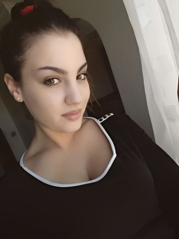 Анюта привлекательная девушка из Рубцовска цена от 4000 руб