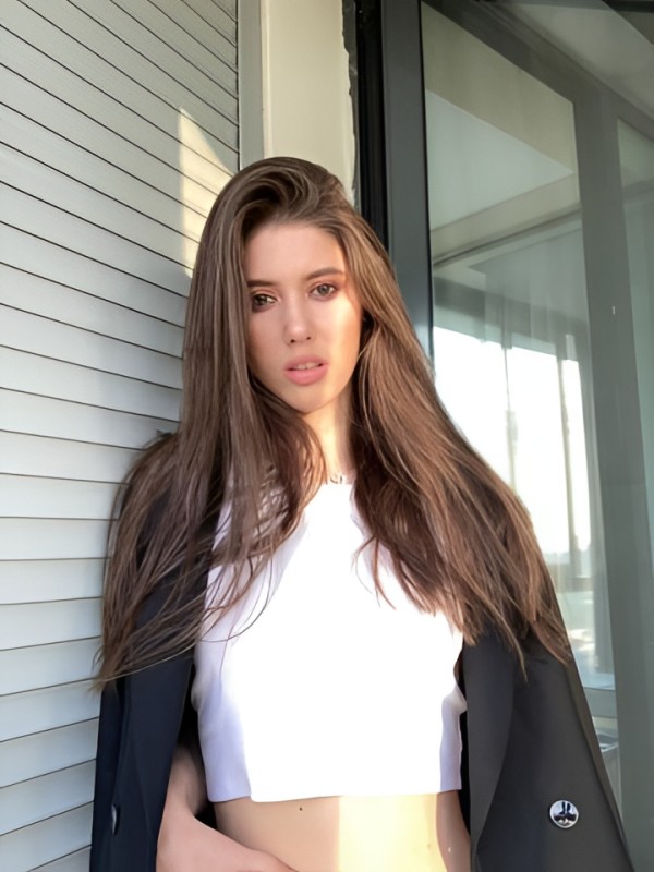 Лина привлекательная девушка из Рубцовска цена от 3000 руб